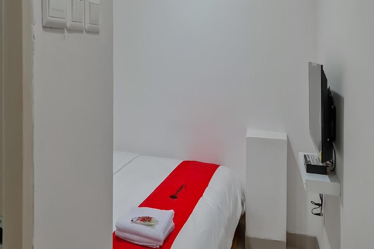 Reddoorz Plus @ Batutulis Богор Экстерьер фото