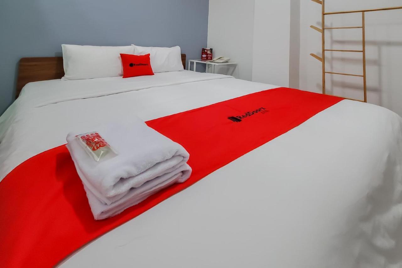 Reddoorz Plus @ Batutulis Богор Экстерьер фото
