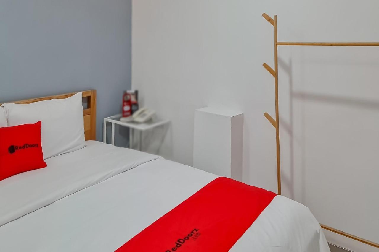 Reddoorz Plus @ Batutulis Богор Экстерьер фото