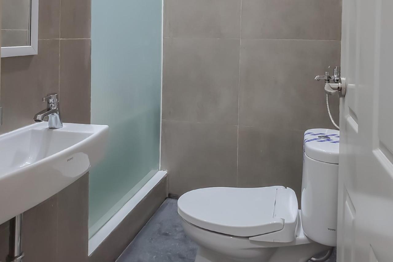 Reddoorz Plus @ Batutulis Богор Экстерьер фото